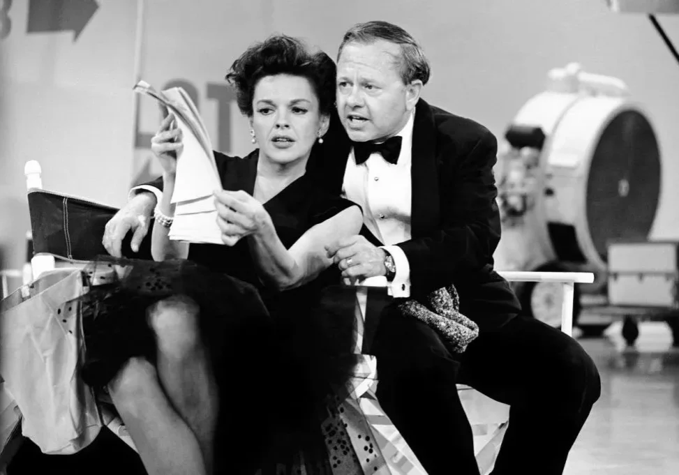 Classic Hollywood behind-the-scenes moment
